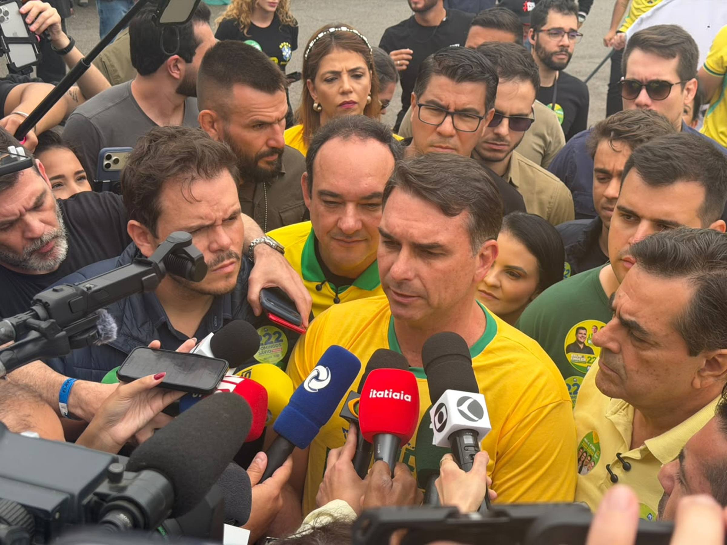 "Completar o trajeto que meu pai não conseguiu", diz Flávio em Juiz de Fora - Foto