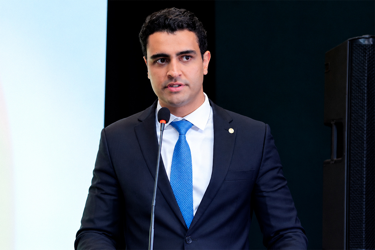 TRE vê uso da máquina pública a favor de JHC e proíbe ações de prefeitura
