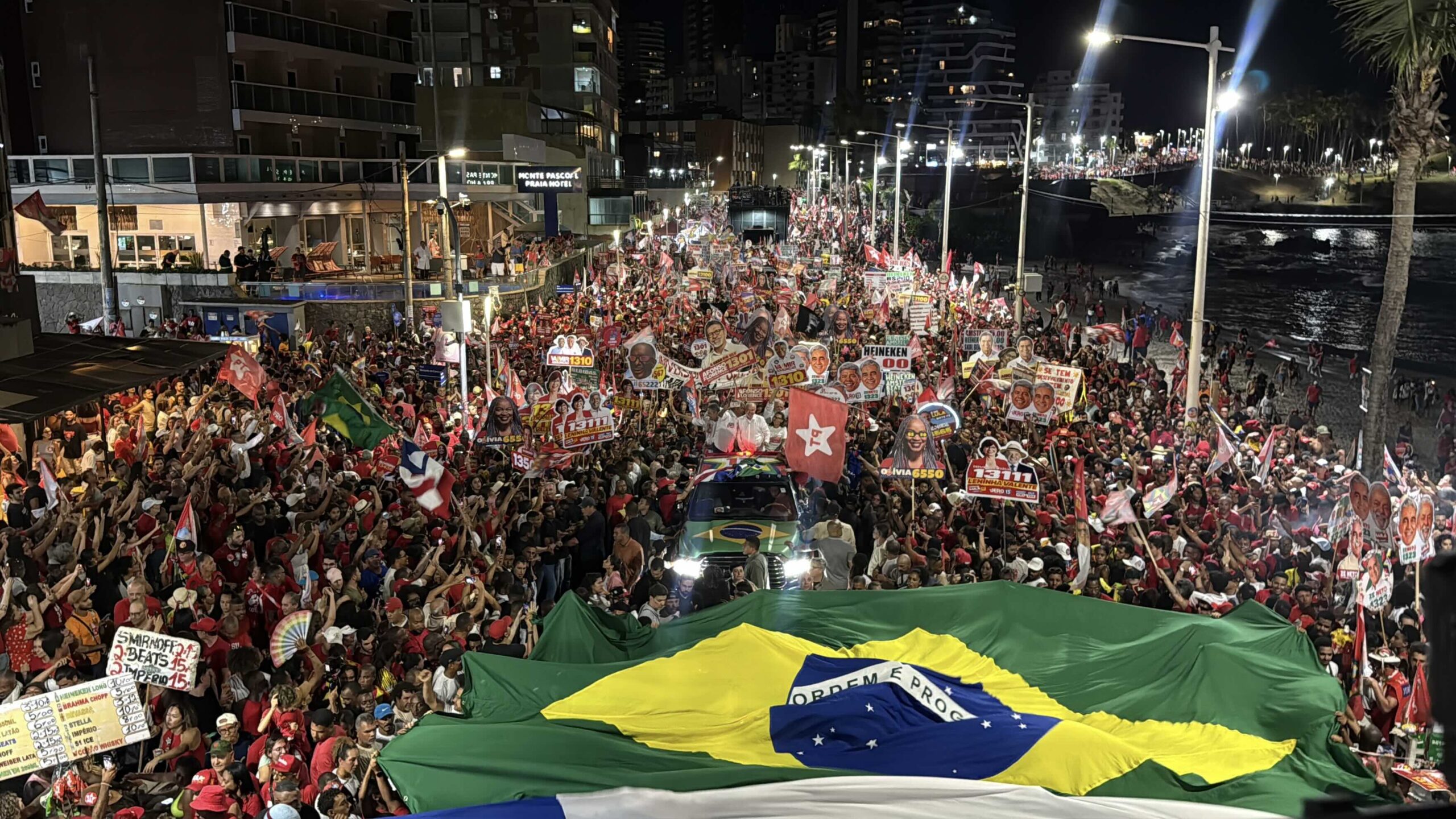 Na Bahia, Lula diz a aliados estar preocupado com crise no STF