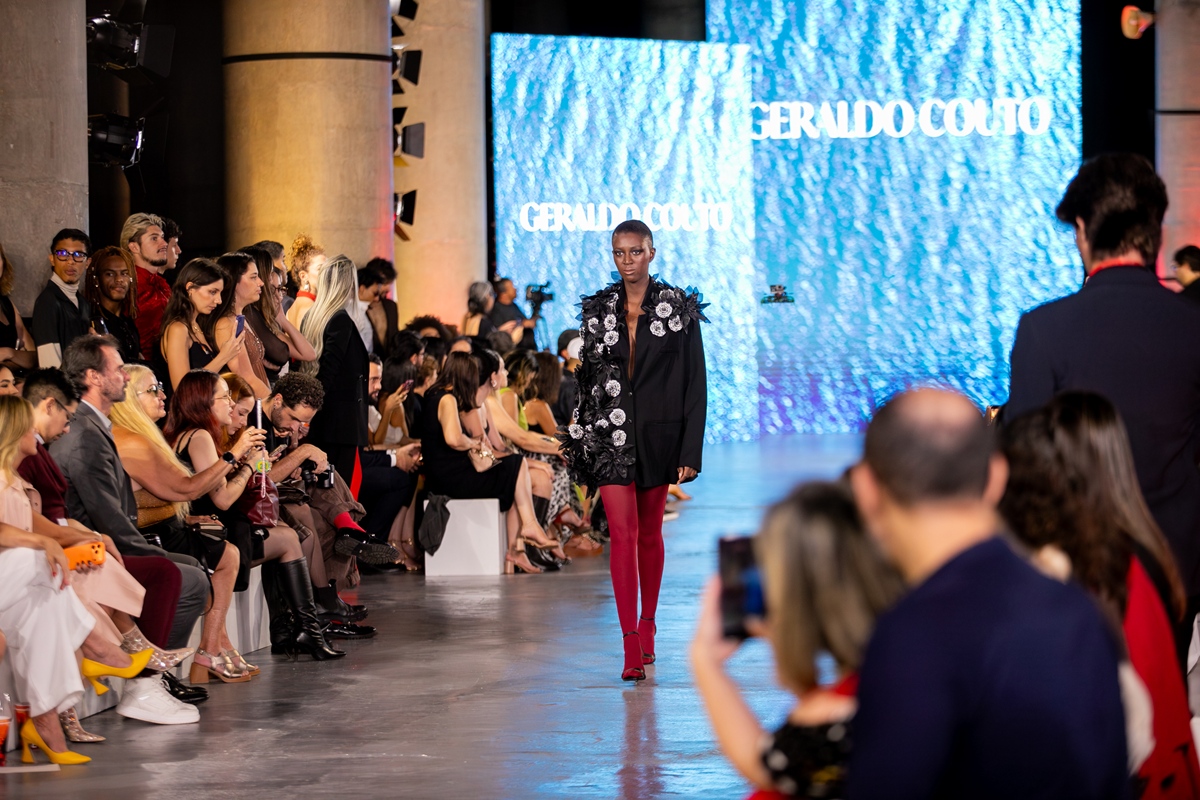 foto com cor. metrópoles catwalk - metrópoles