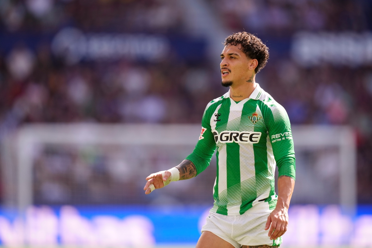 Em entrevista, Antony revela desejo de retornar à Seleção Brasileira