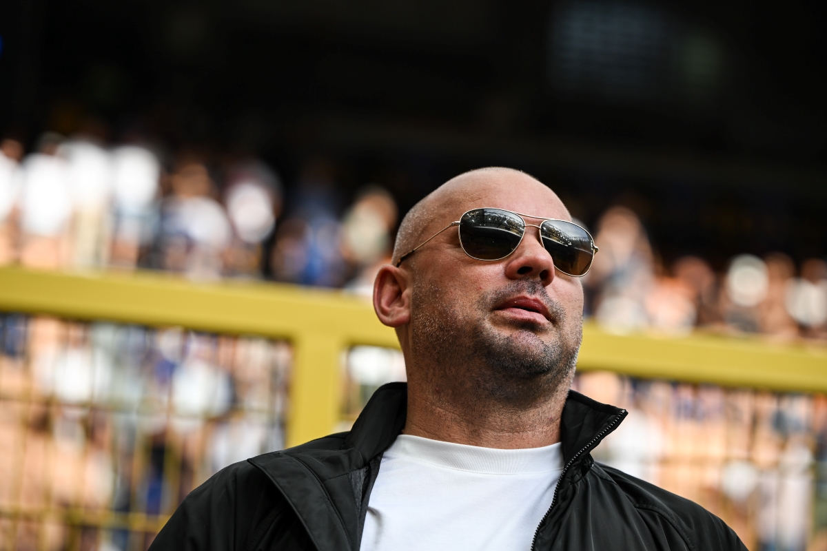 Ídolo da Holanda, Wesley Sneijder critica contratação do espanhol Xavi