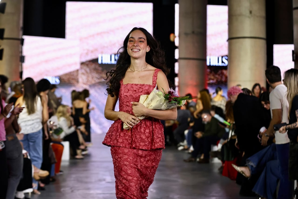 foto com cor. metrópoles catwalk - metrópoles