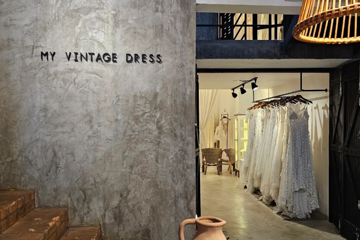 Dona de ateliê acusado de atrasar vestidos de noivas presta depoimento