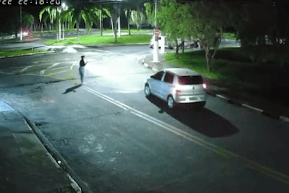 Homem tenta fugir de agressões e é morto com 4 tiros no interior de SP