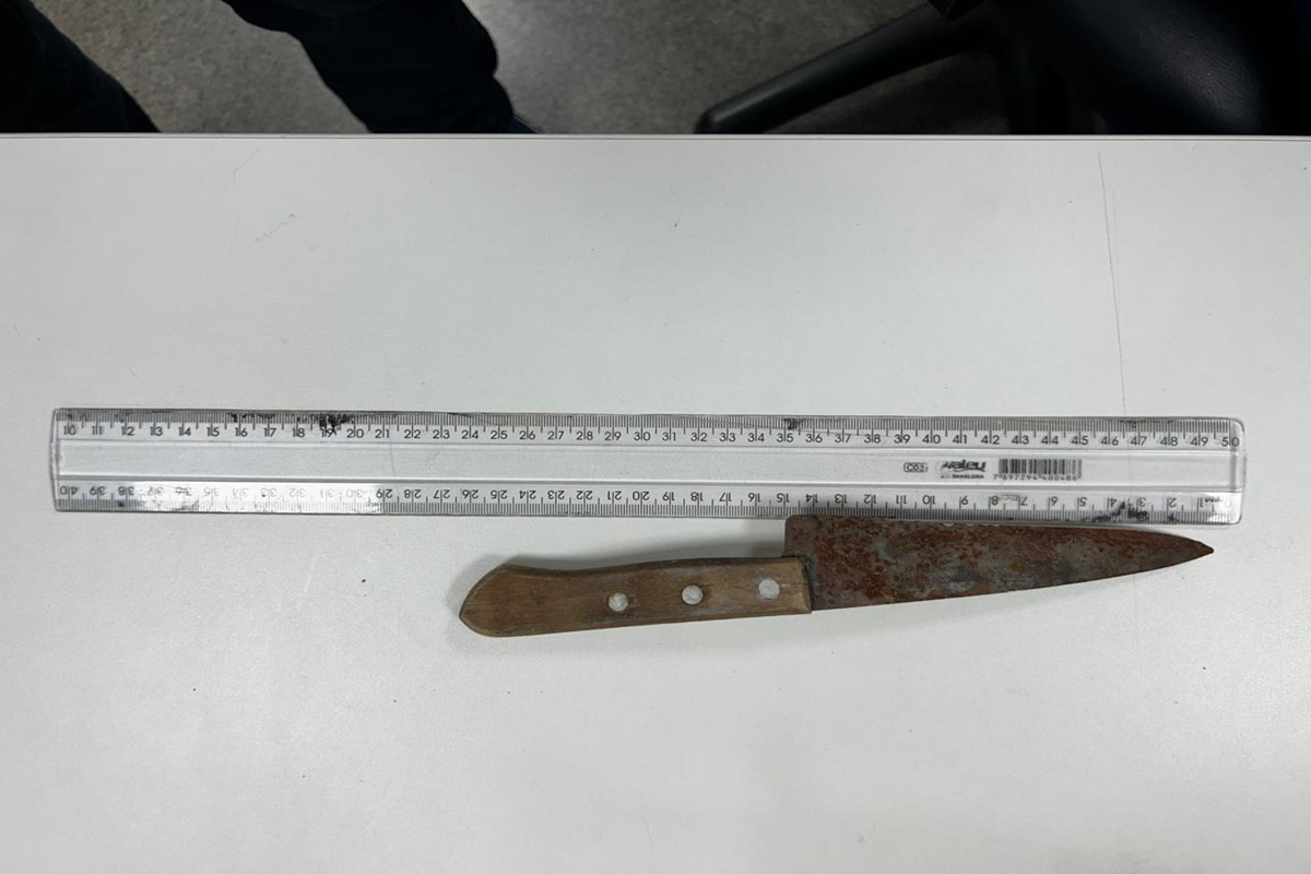 Homem esfaqueia amigo pelas costas no DF ao cobrar dívida de R$ 200