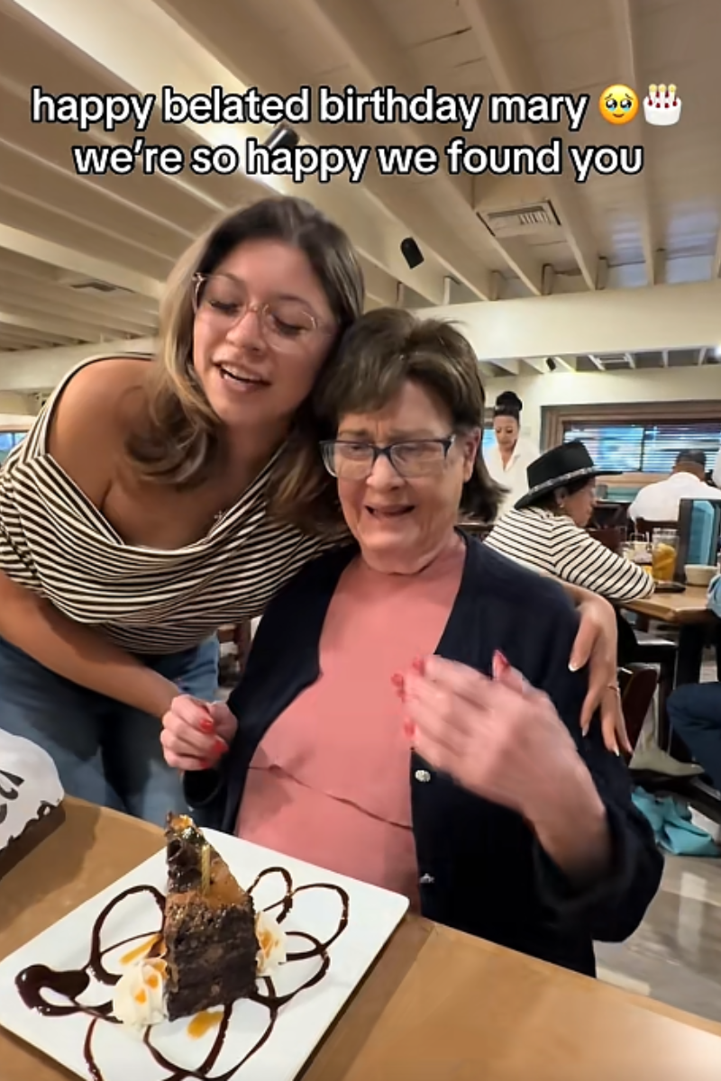 Idosa se emociona ao celebrar aniversário com amigos que fez semanas antes (2)