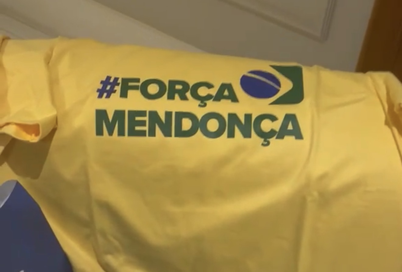 7 de Setembro: prefeito de SP distribui camisetas de apoio a André Mendonça - Foto