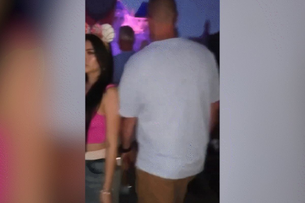 Influencer acusa homem de agressão sexual após ser apalpada na Disney. Veja