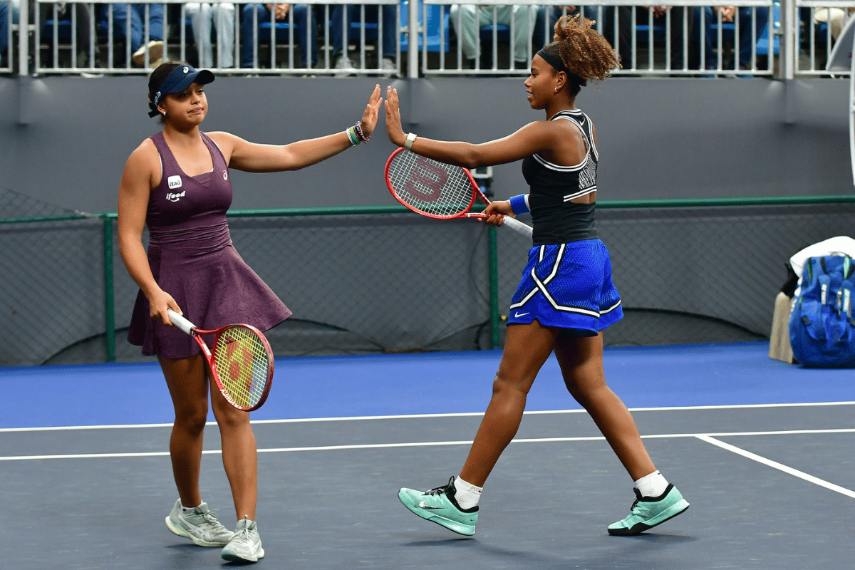 De virada, Naná Silva e Victoria Barros vencem na estreia do SP Open