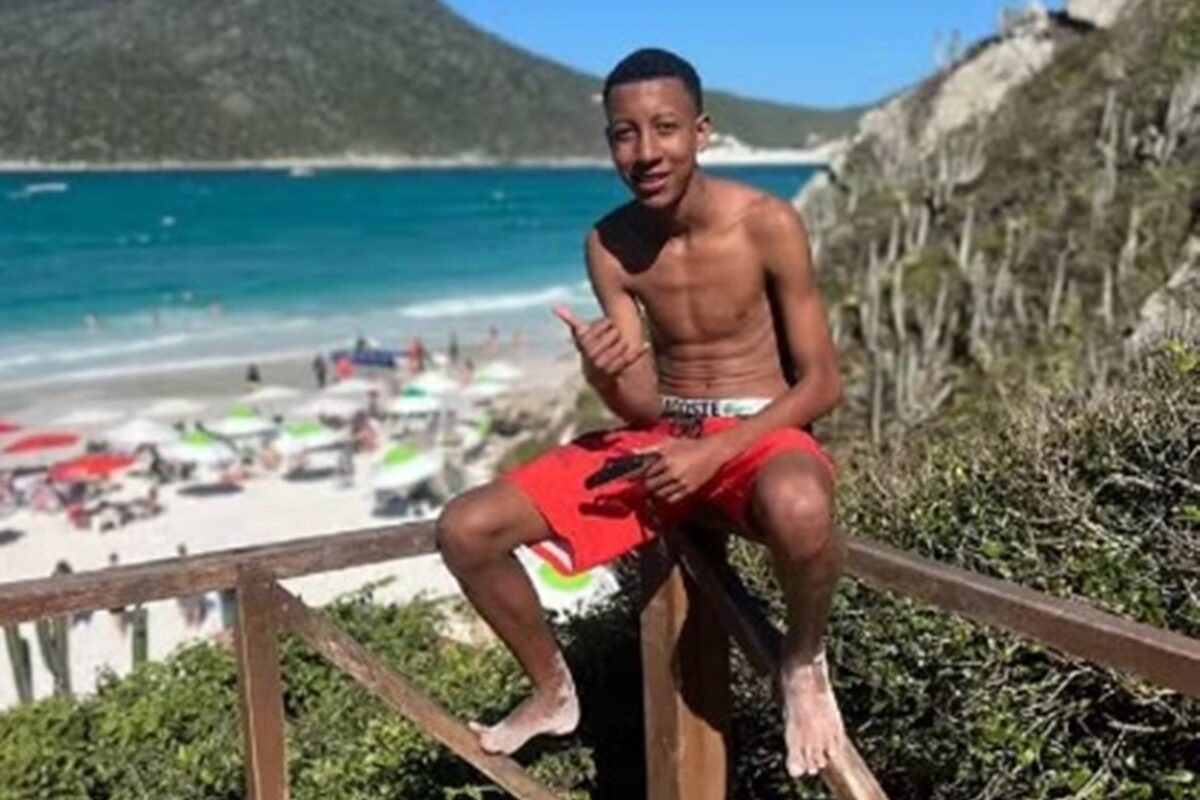 Adolescente mineiro de 17 anos morre afogado em praia de Cabo Frio (RJ)