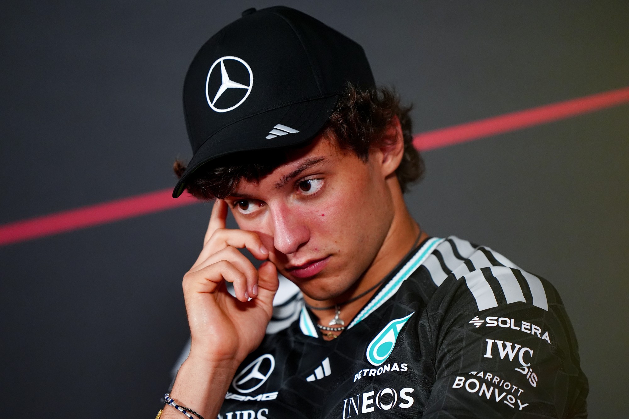 F1: líder do campeonato, Antonelli vai largar do fundo do grid em Monza - QTU Questões do Universo