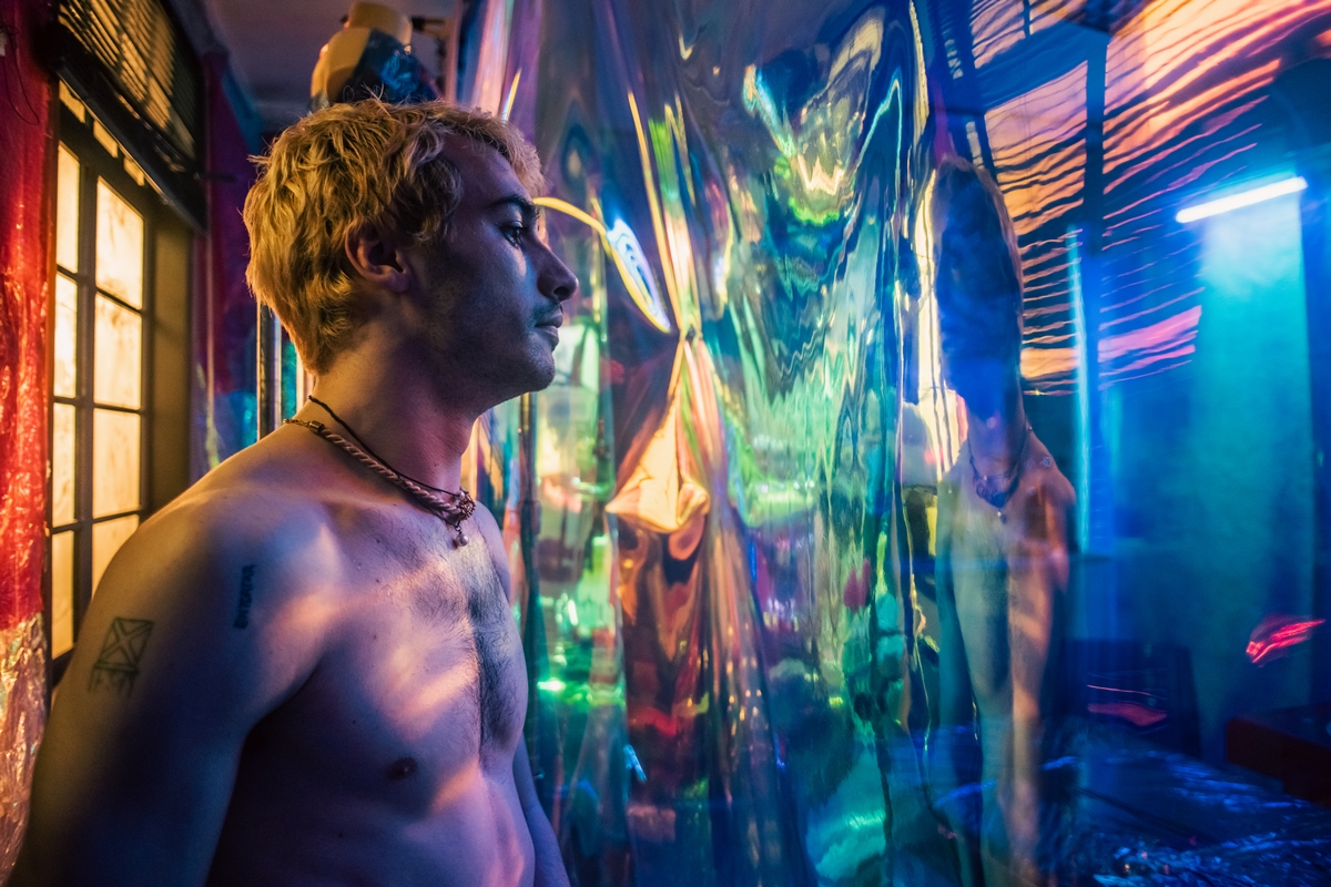 Filme brasileiro premiado em Veneza propõe olhar sexy sobre a deficiência