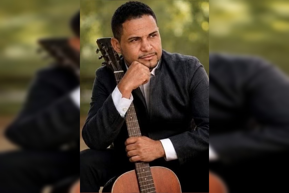 Cantor gospel é morto a facadas após suspeita de importunação sexual