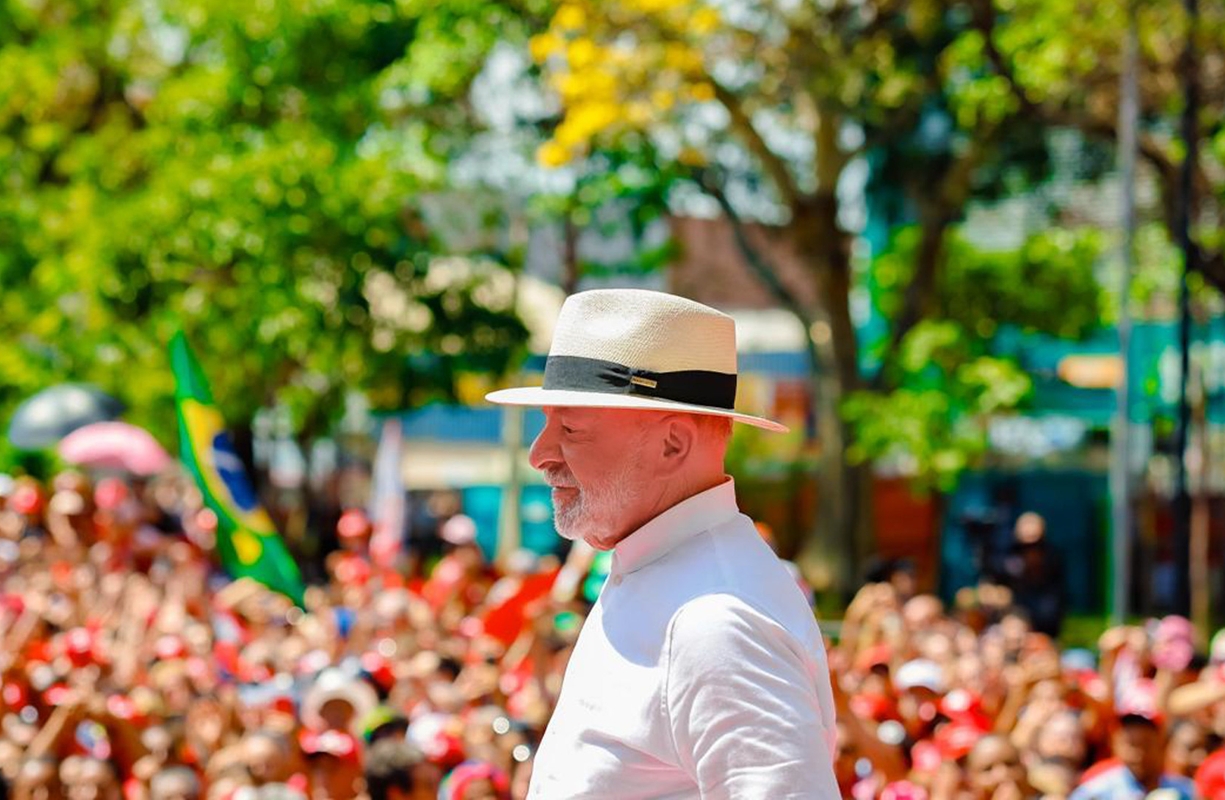 Lula reorganiza campanha após atritos e convoca mobilização para domingo
