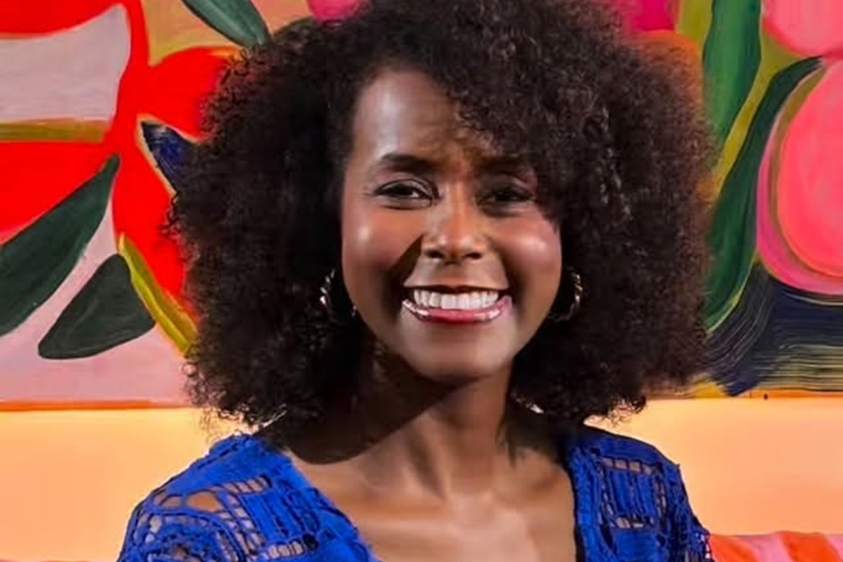 Foto: Maju Coutinho deixa barriguinha de grávida à mostra durante malhação