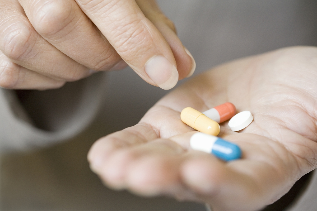 Anvisa proíbe lotes irregulares de medicamento para esclerose múltipla