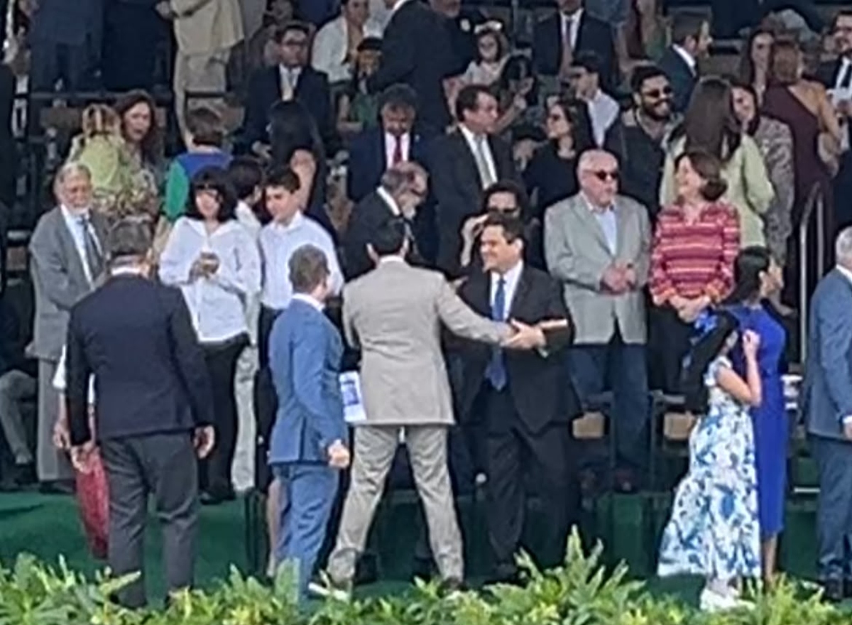 Rejeitado no Senado, Messias cumprimenta Alcolumbre no 7 de Setembro