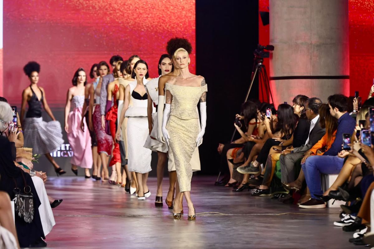 Vivi Orth, Yasmin Brunet e Jhona Burjack abrem 1º dia do Metrópoles Catwalk