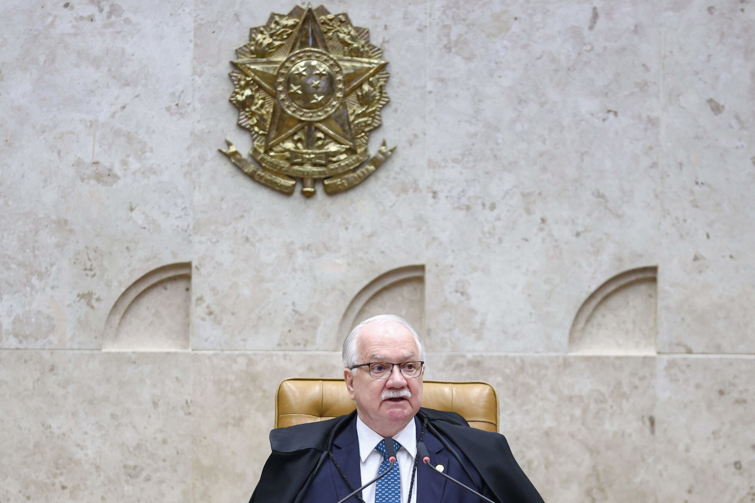 Cresce aposta de que Fachin não levará crise para o plenário físico do STF