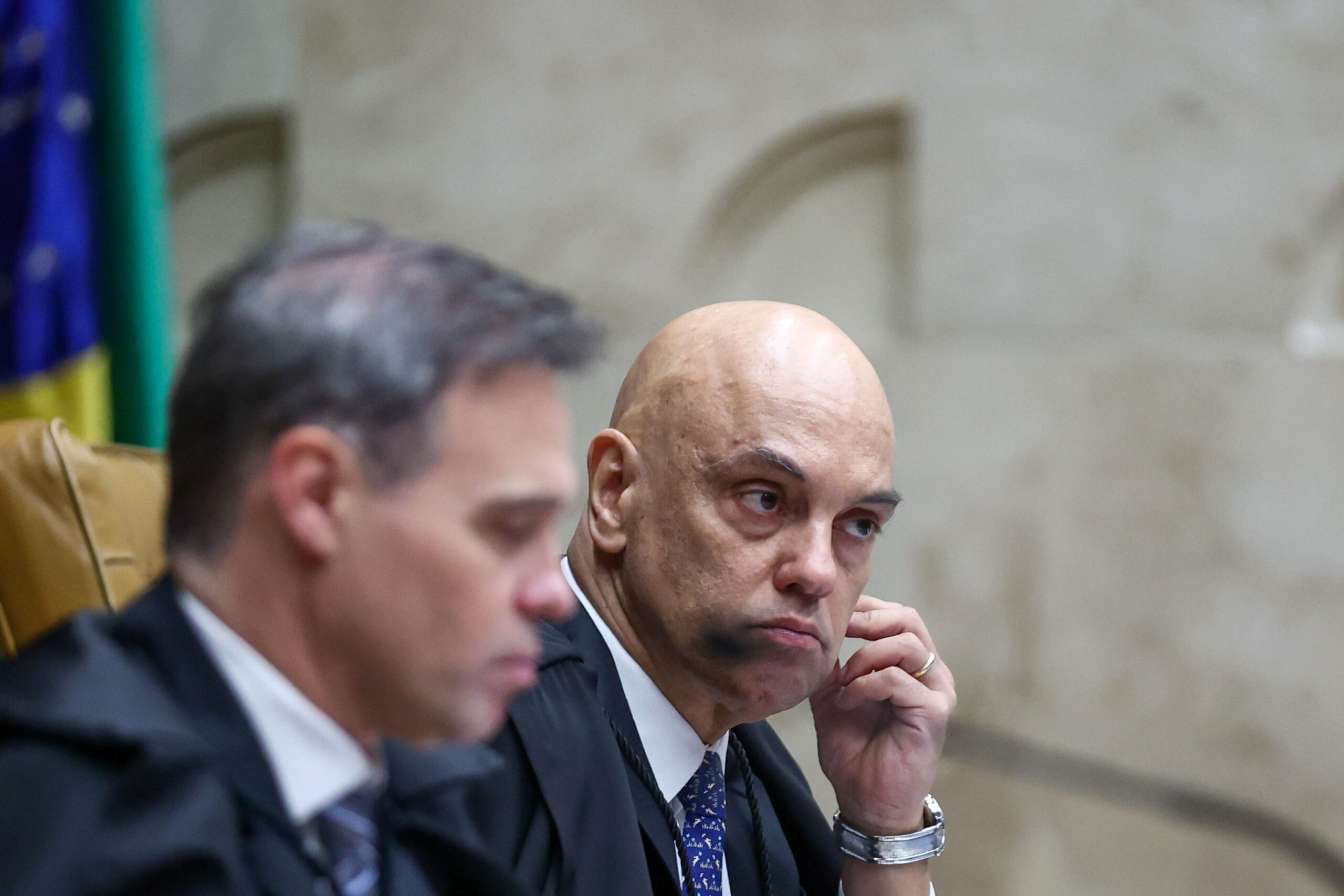 Moraes vê "finalidade político-eleitoral" em pedido de Mendonça contra ele