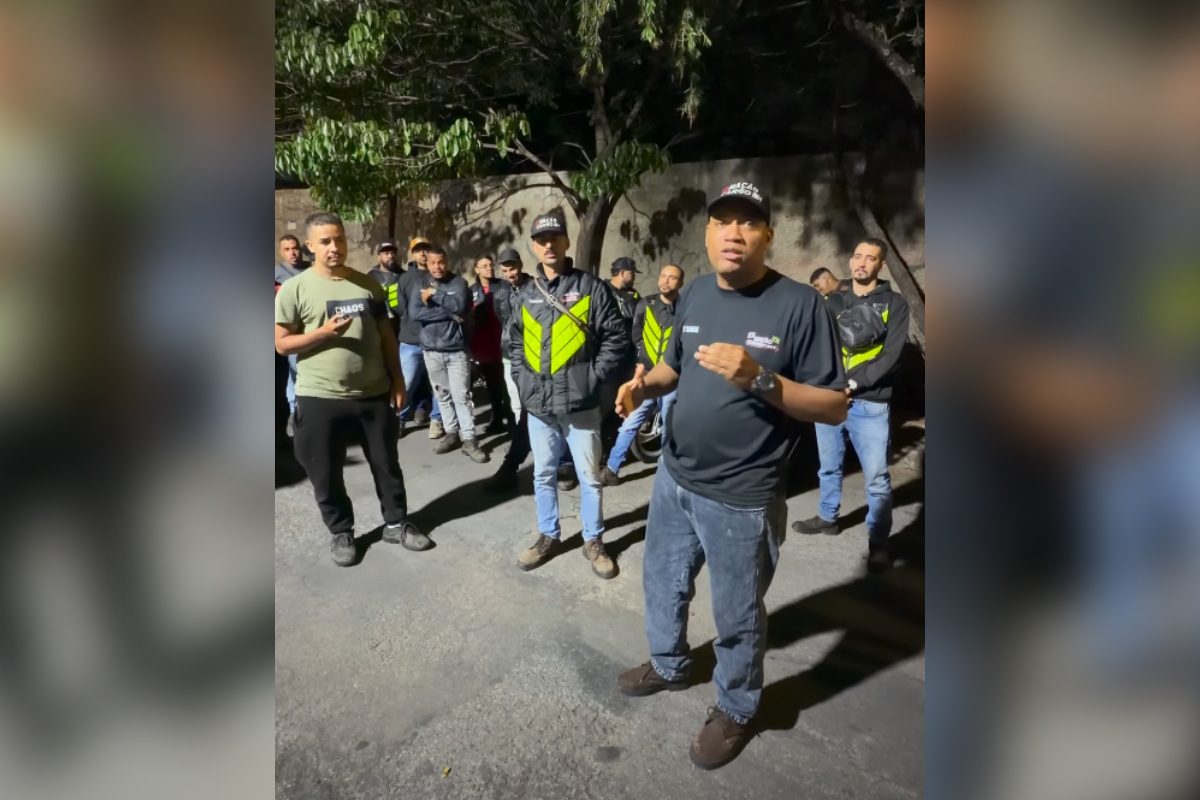 BH: homem atira contra motoboy que fazia xixi na rua e revolta entregadores