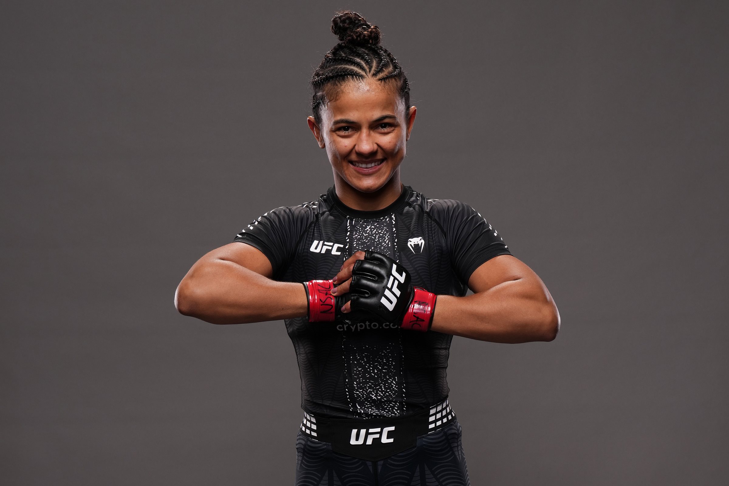 UFC: Natália Silva disputará cinturão do peso-mosca contra Cong Wang