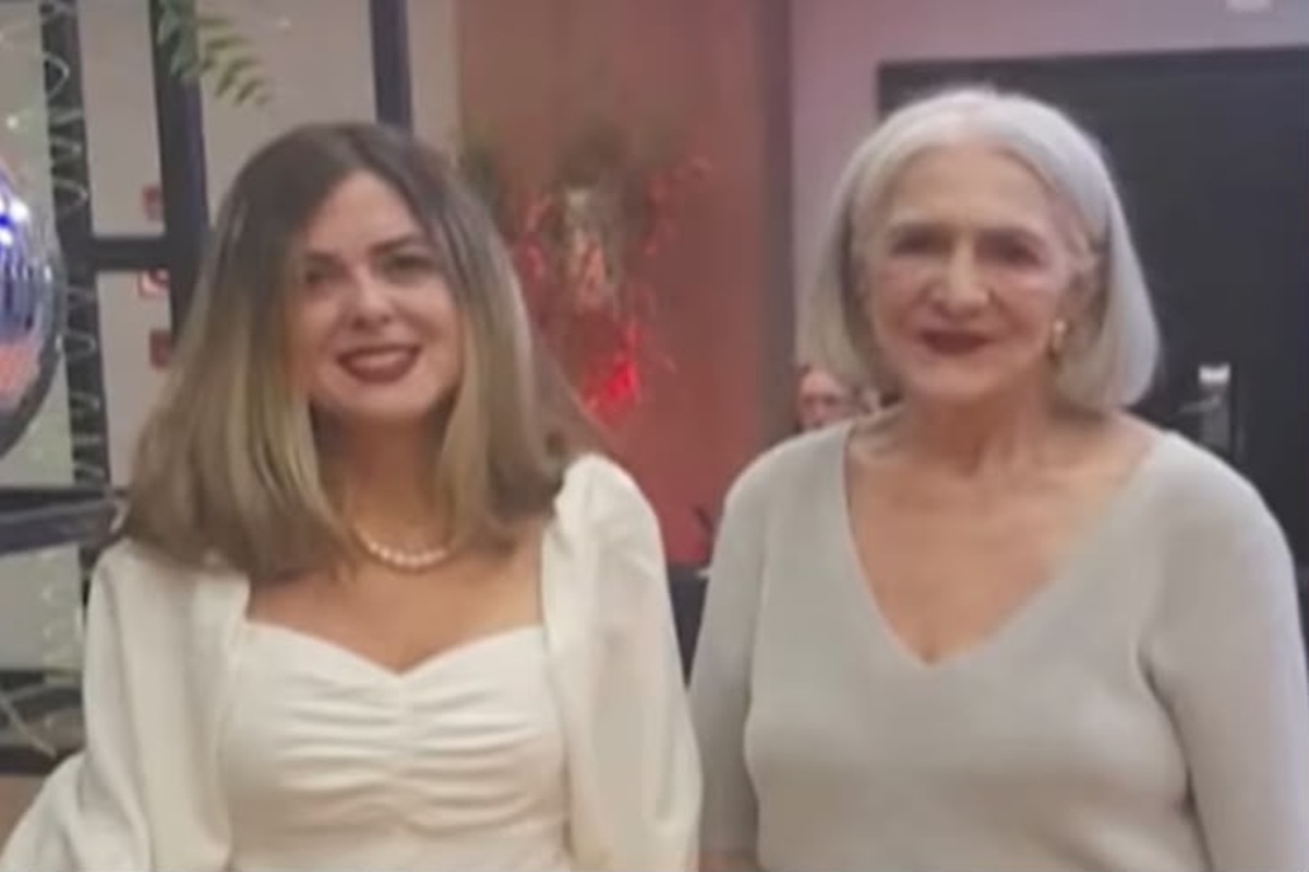 RJ: câmera mostra momento em que filha dá diversas facadas na mãe - Foto