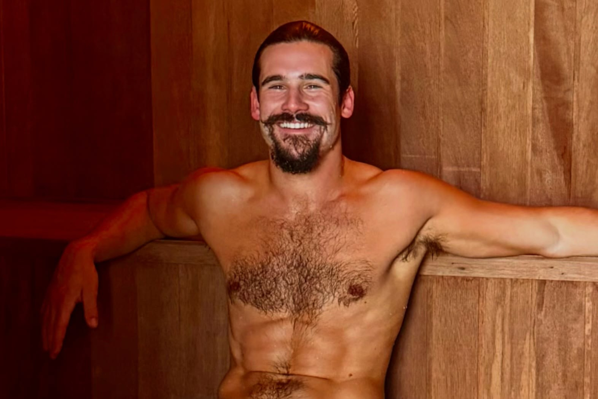 Nicolas Prattes esbanja saúde e arranca suspiros em foto ousada