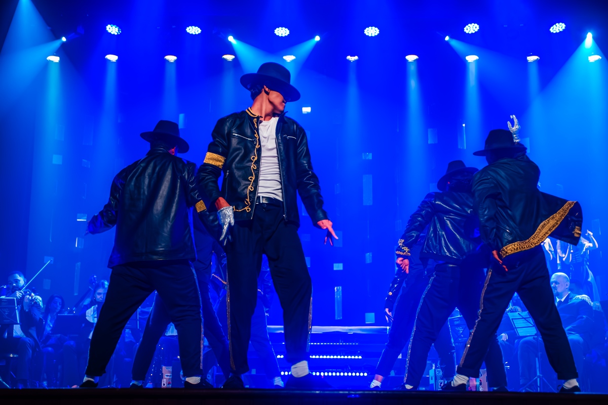 Orquestra Filarmônica homenageia Michael Jackson com show gratuito no DF