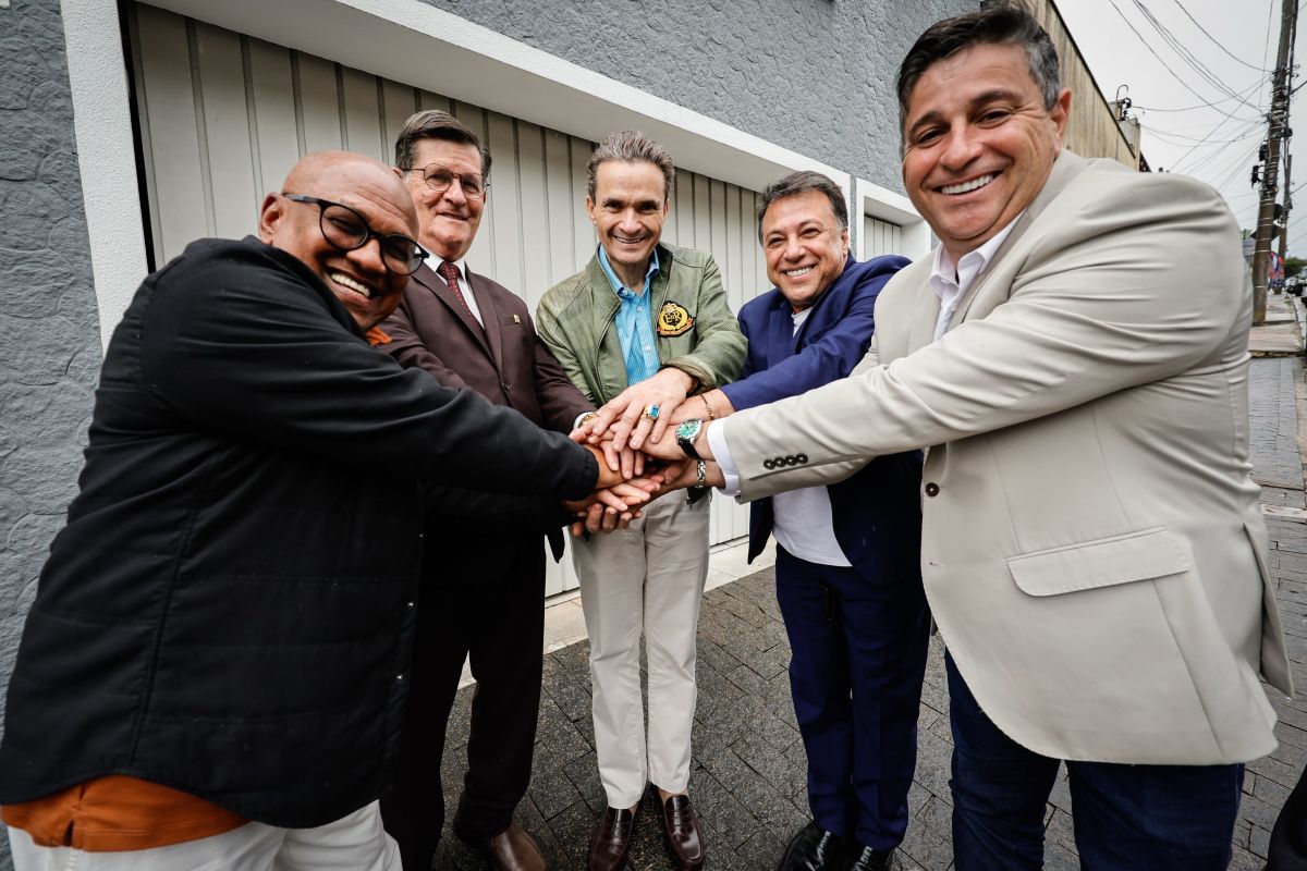 Igrejas dividem SP em dois para organizar votos e eleger mais deputados