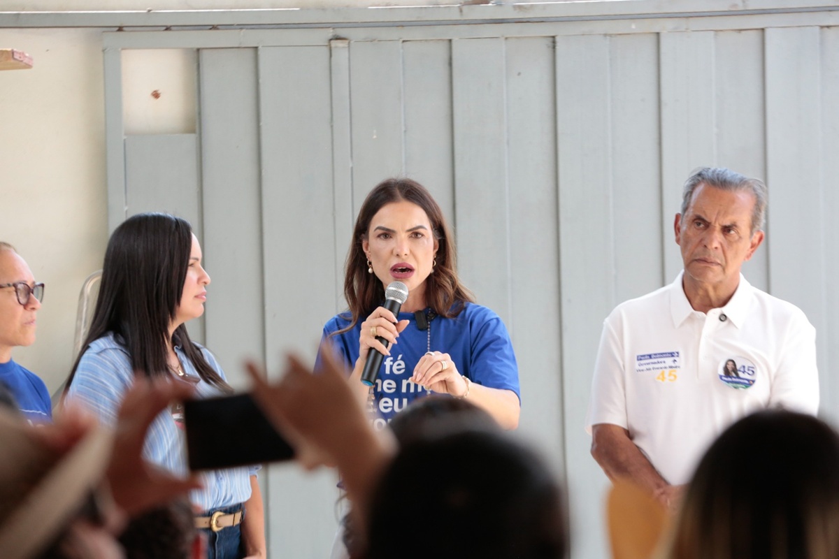 Na rodoviária, Paula Belmonte defende segurança no transporte para mulheres - Foto