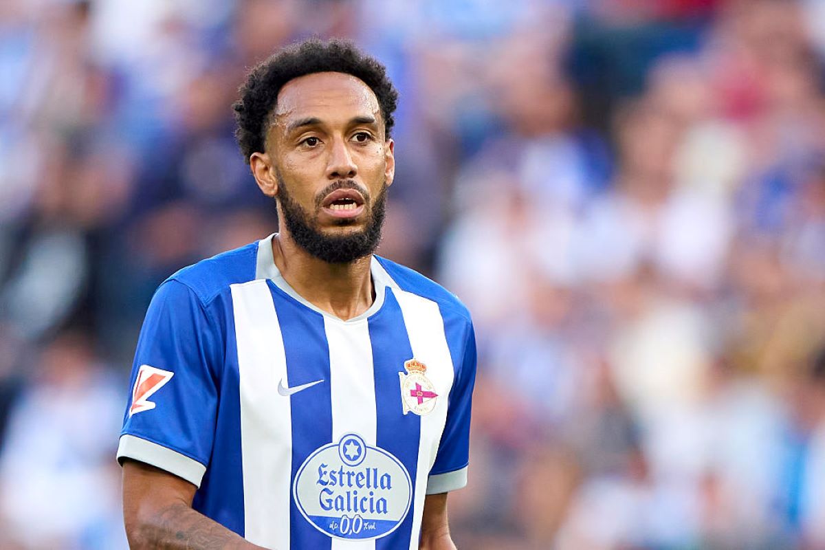 Aubameyang anuncia aposentadoria da seleção e critica o governo do Gabão