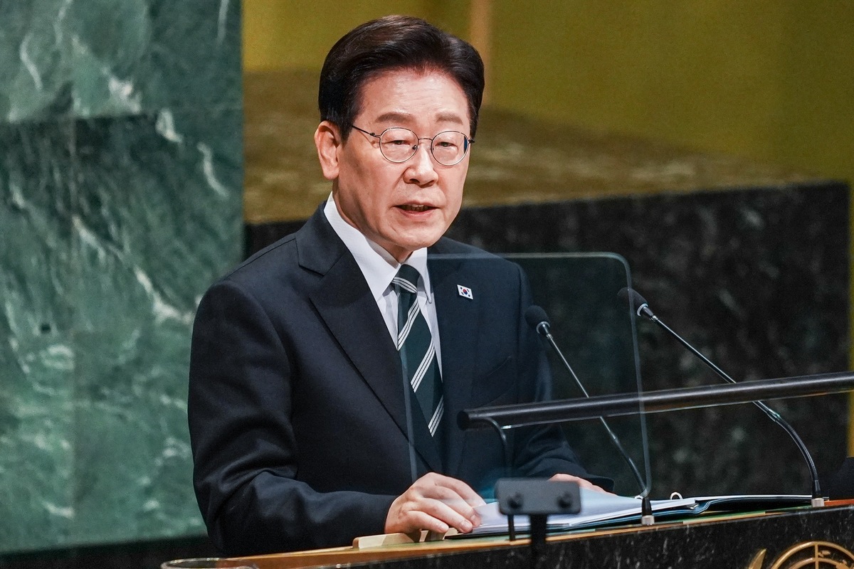 Presidente da Coreia do Sul quer mediar conversa entre Trump e Kim Jong-un