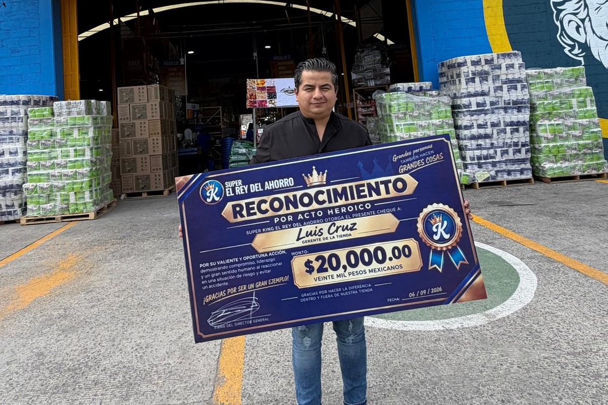 Homem que salvou menina de 3 anos de ser atropelada ganha prêmio da empresa