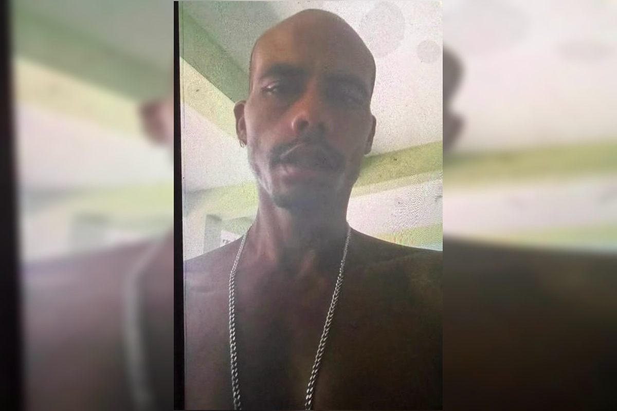 Quem é o executor da mulher achada morta, nua e queimada em fogueira no DF