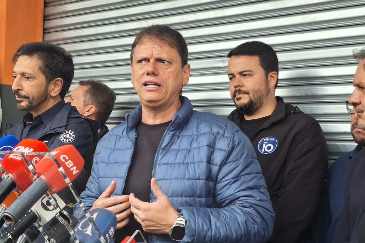 Tarcísio diz que decisão de Dino sobre PF gera "insegurança jurídica"