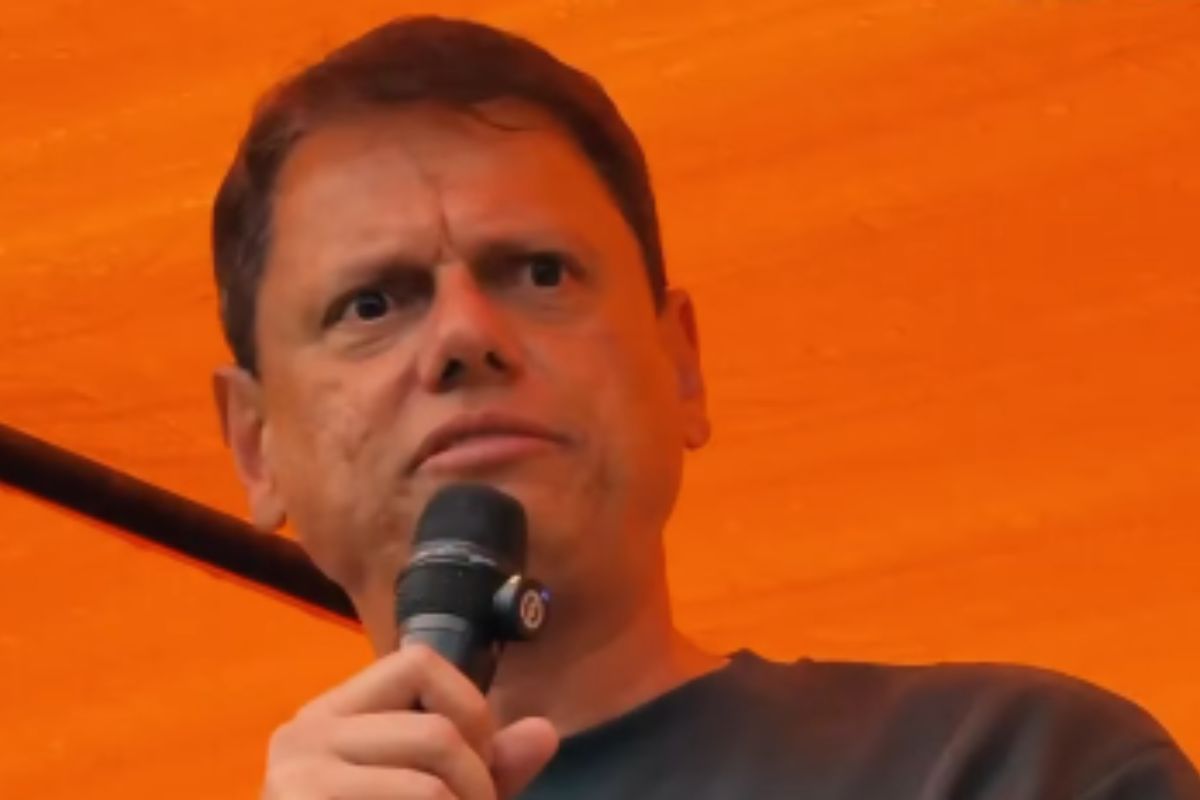 7 de Setembro: Tarcísio faz campanha em igreja e divulga ato na Paulista