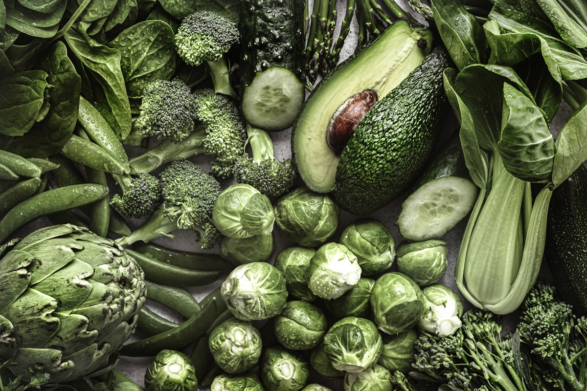 Vitamina K encontrada em vegetais verdes é ligada a pulmões mais saudáveis