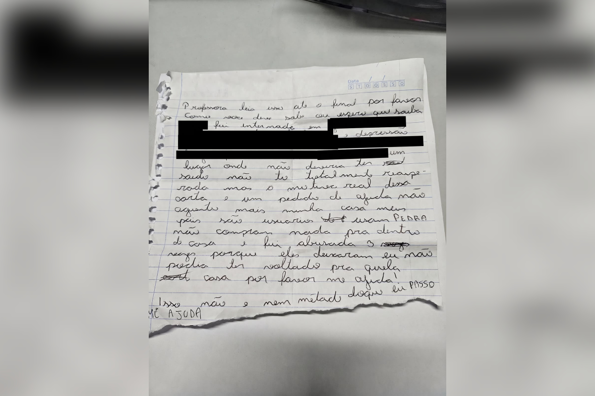 “Me ajuda”: adolescente denuncia abuso em carta na escola e pais são presos