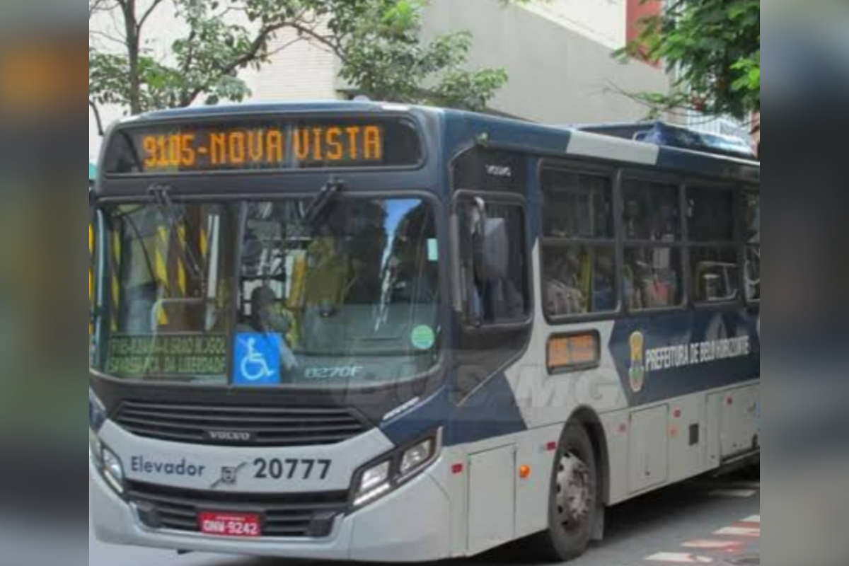 Homem de 23 anos morre após ser baleado dentro de ônibus em BH