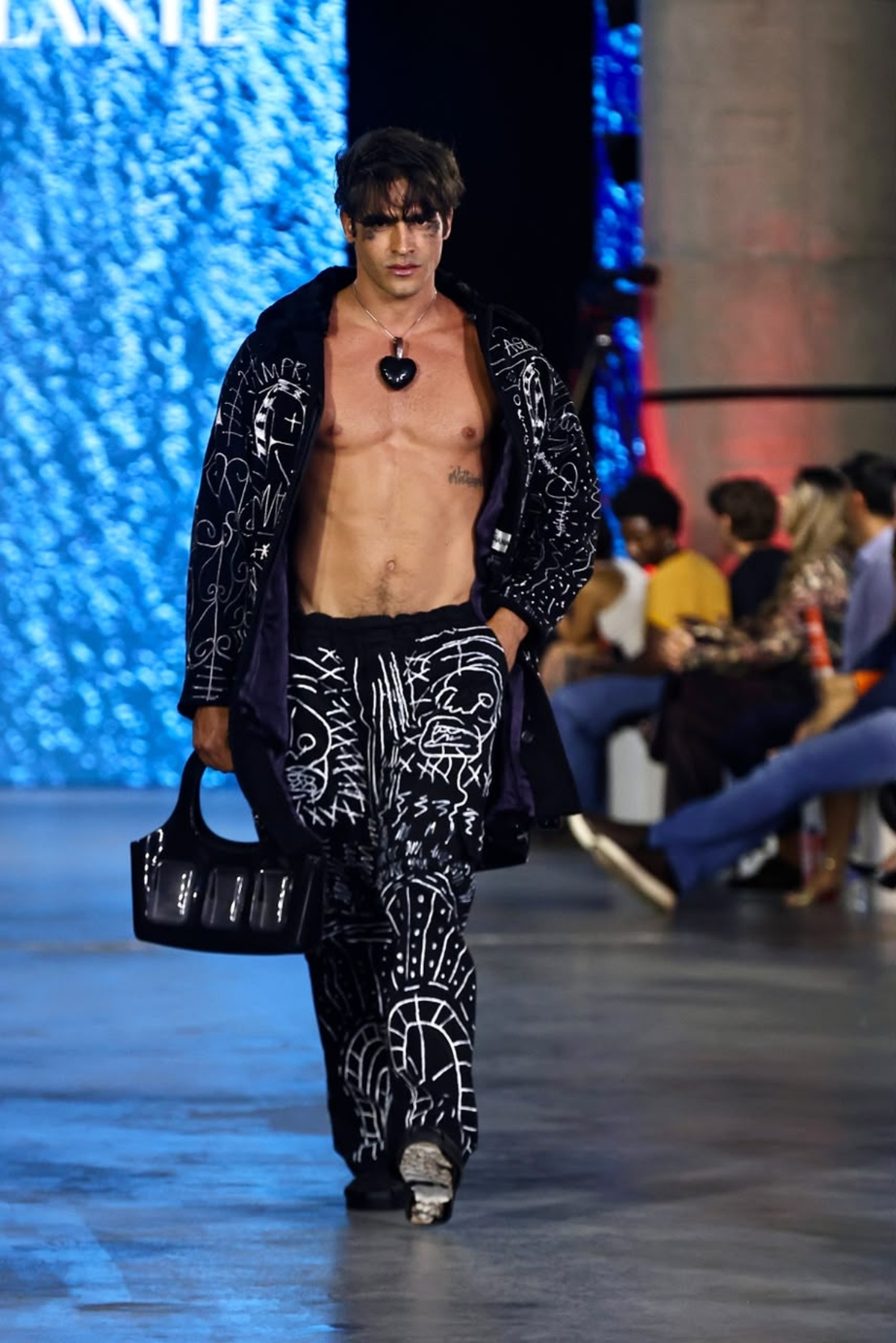 Tela Ambulante no Metrópoles Catwalk - Metrópoles 
