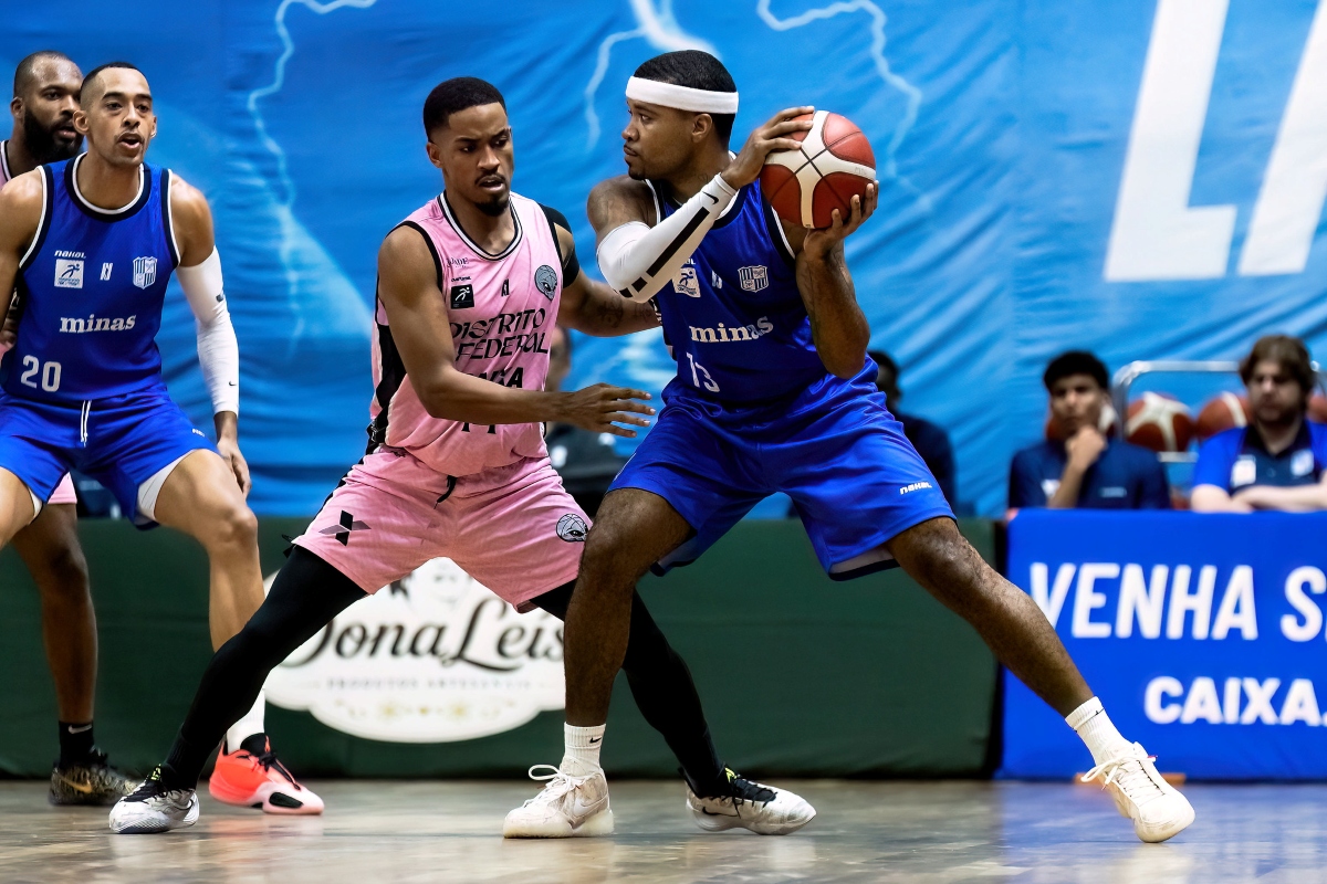Brasília Basquete é derrotado pelo Minas no NBB com placar 100 a 61