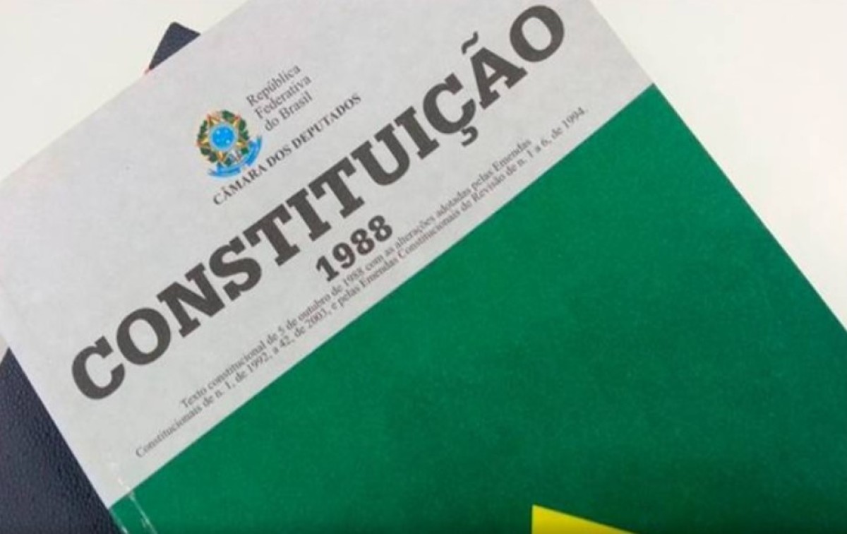 A Constituição de 1988 e o golpe dentro das regras do jogo