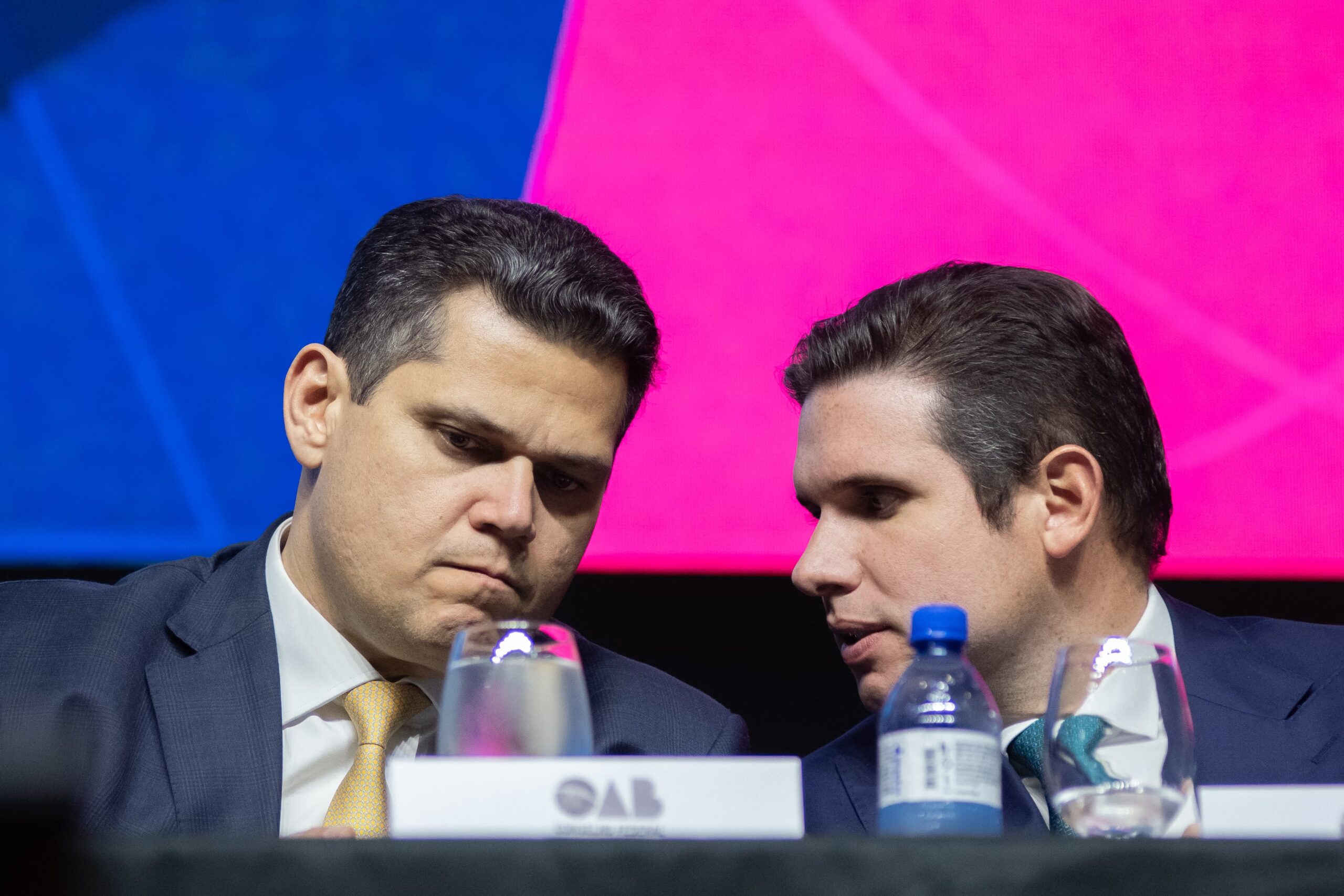 Motta e Alcolumbre acompanharam juntos apuração do 2º turno