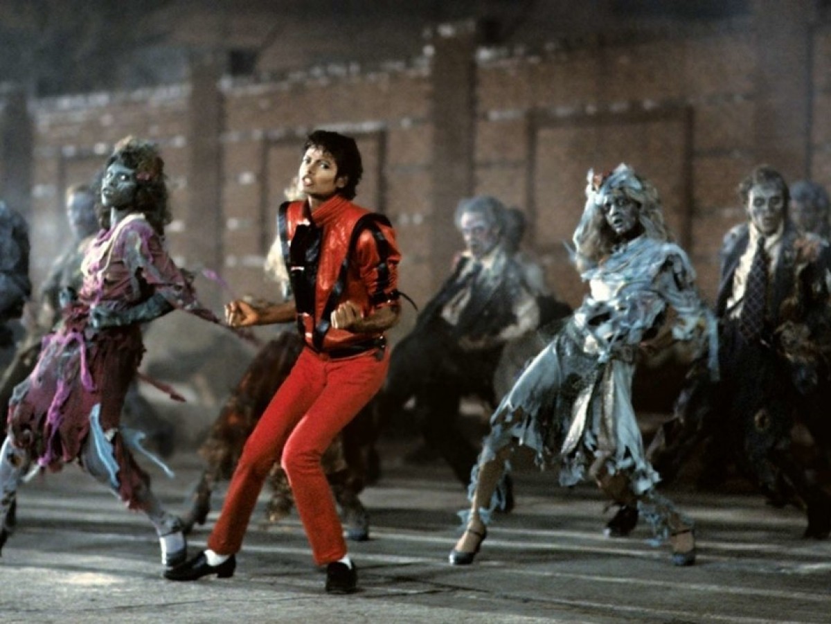 Icônica jaqueta usada por Michael Jackson em Thriller vai a leilão