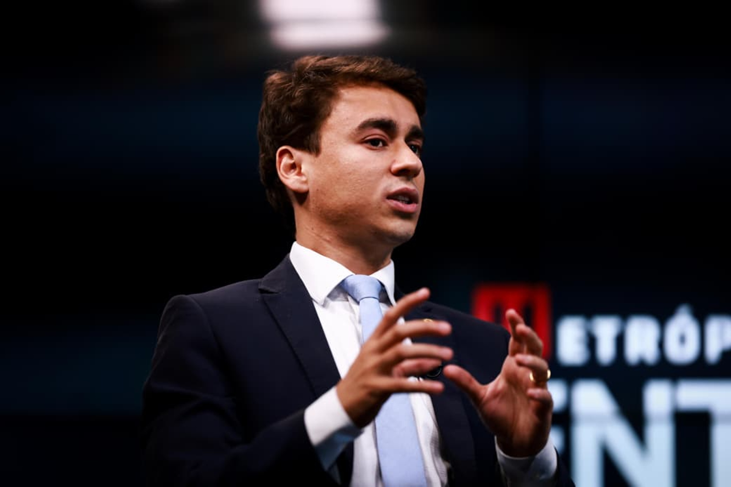 Nikolas nega erro do PL, elogia Cleitinho, mas critica pautas populistas