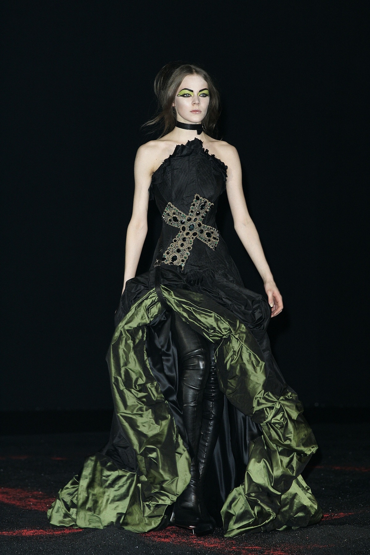 Alexander McQueen Fall/Winter 2007 - Metrópoles