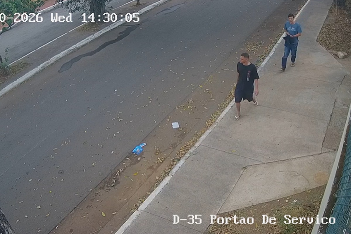 Câmera flagra dupla antes de tentar assaltar policial com filha de 10 anos