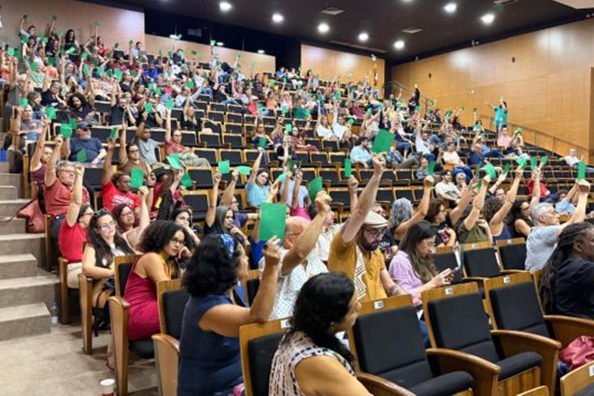 Professores da UnB fazem acordo com MGI e dão fim ao indicativo de greve